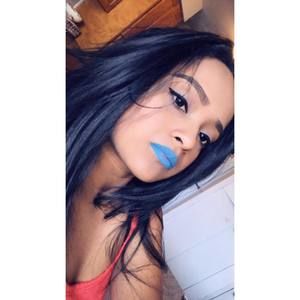 Meet your Posher, Dania